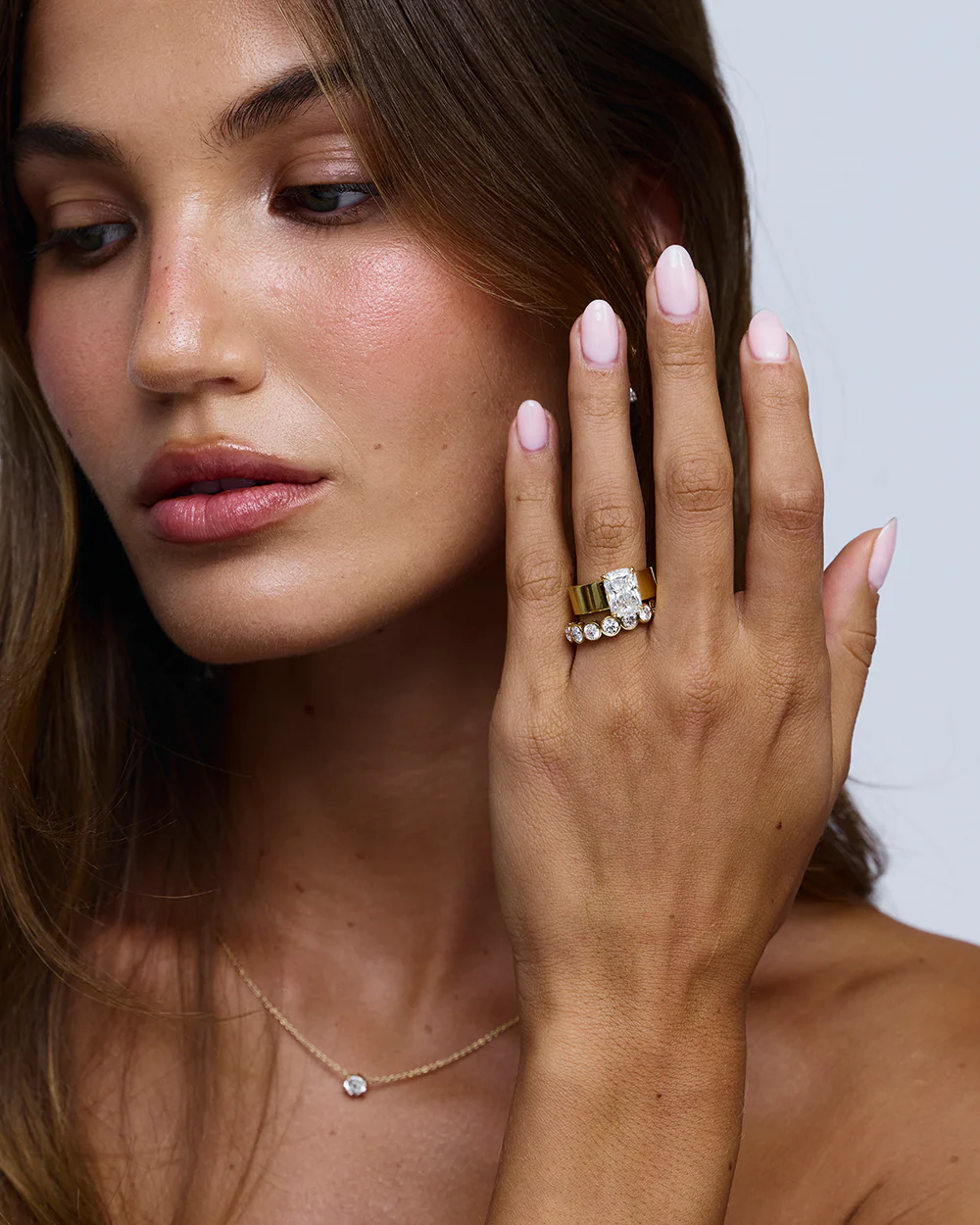 Arissa Round Bezel Diamond Ring - Image 5