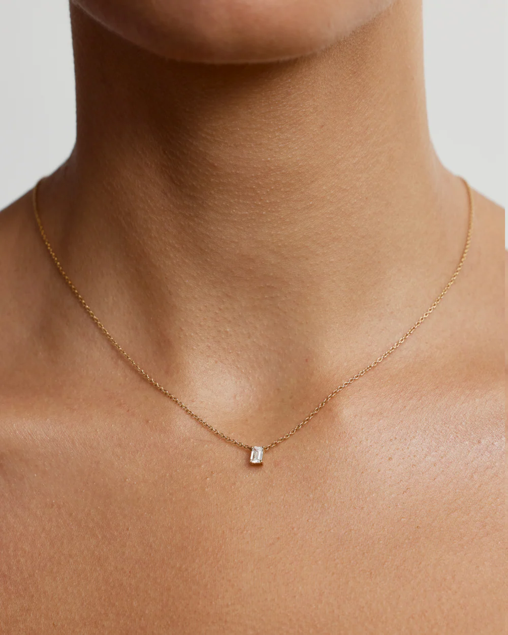 Emerald Solitaire Diamond Necklace - Image 8